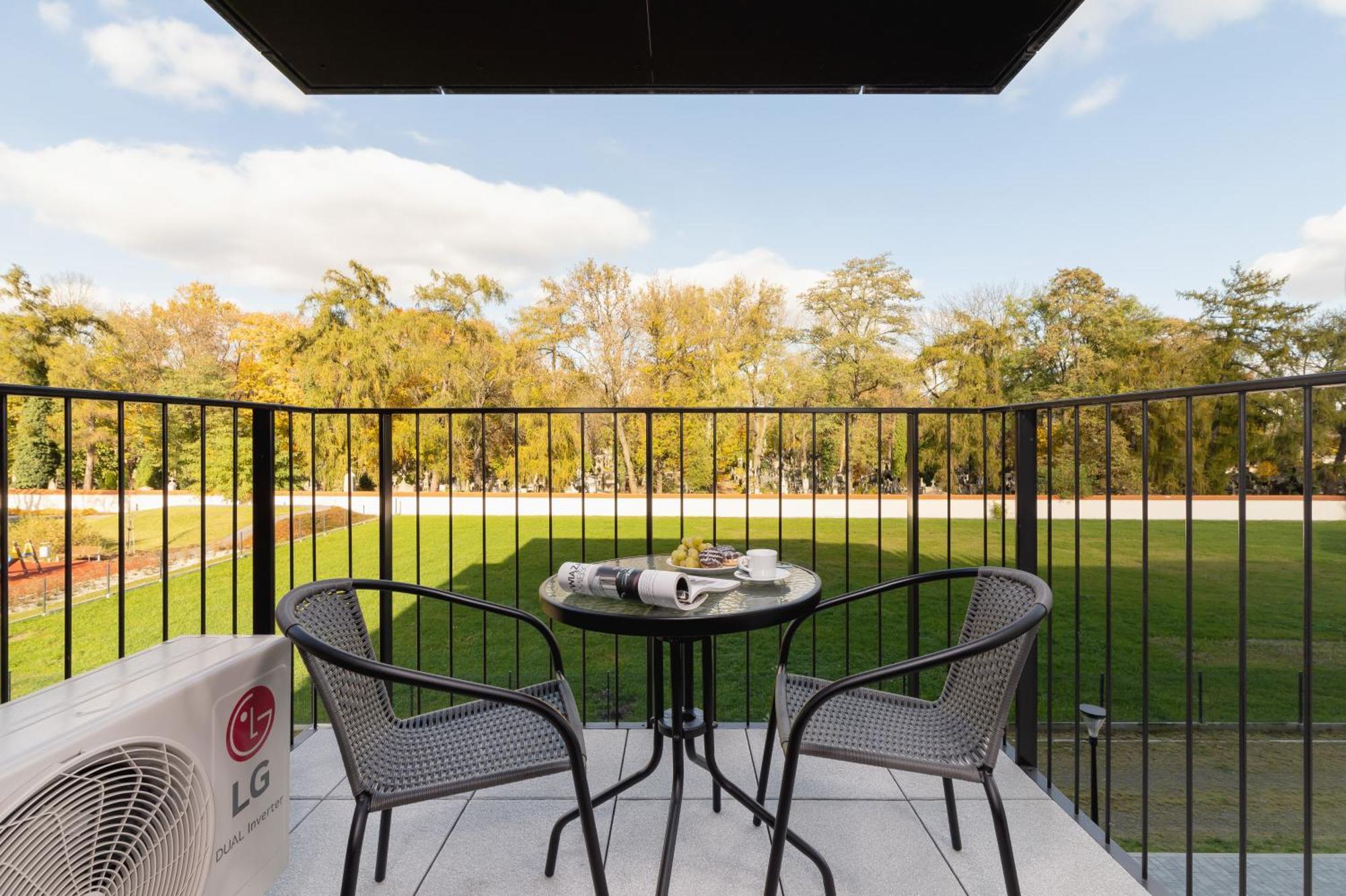 Luxurious Apartment Rakowicka Krakow By Renters Prestige Exteriör bild